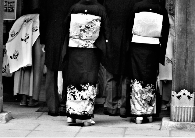 結婚式 なぜやるのか